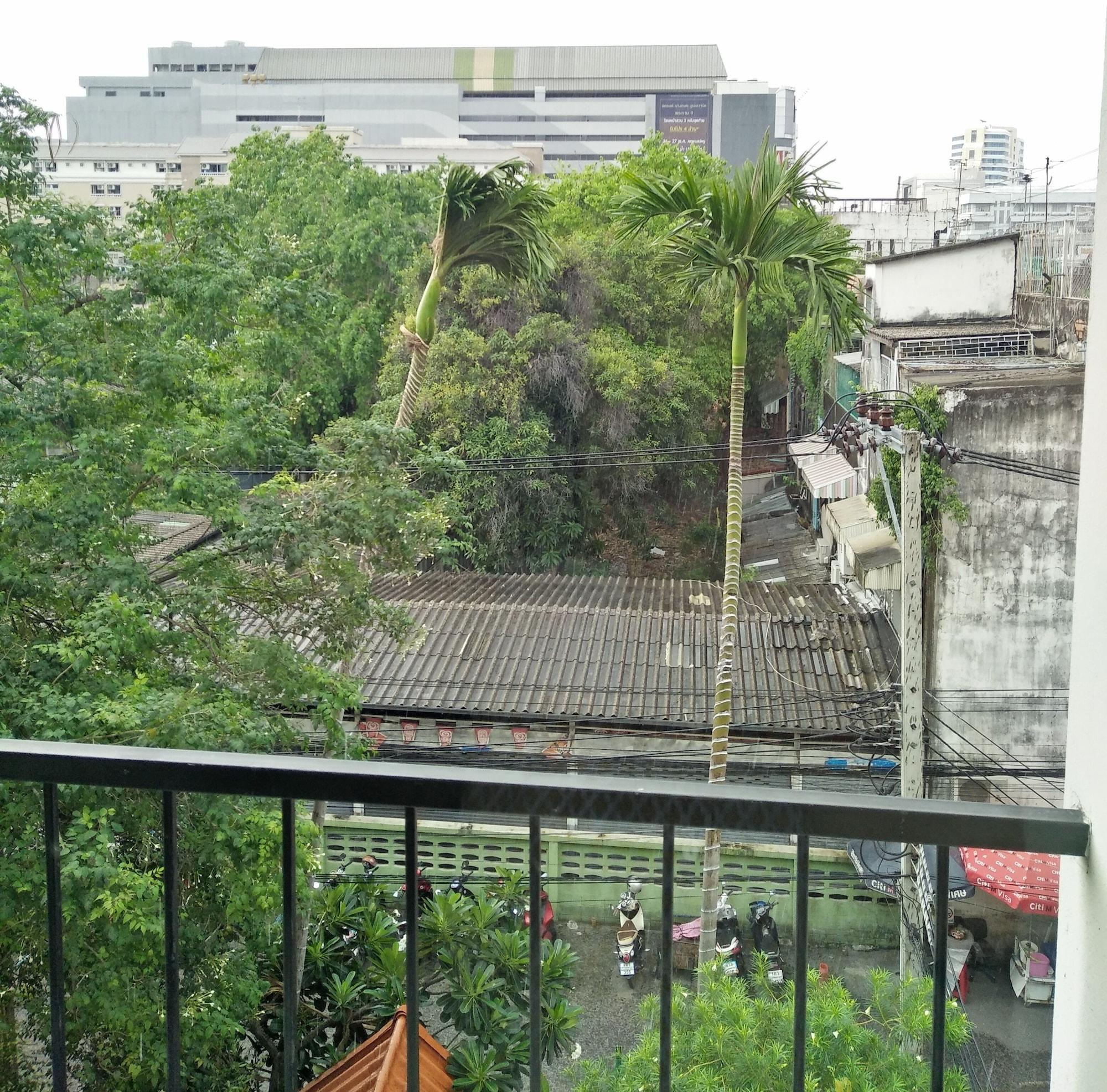 Jl Bangkok Hotel Exterior foto